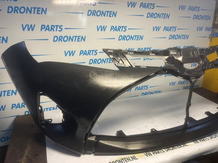 Voorbumper van een Toyota Yaris, -, Verzenden, -, Nieuw