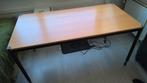 Bureau met zwarte poten, Ophalen, In hoogte verstelbaar, Gebruikt, Bureau