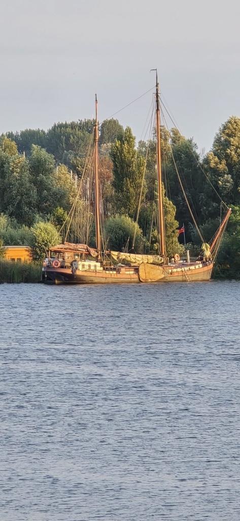 Woonschip (varend) zonder ligplaats 7 sk 25 meter lang, Huizen en Kamers, Woonboten te koop, Amsterdam, D