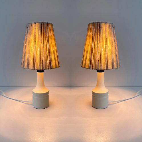 2 vintage LAMPJES met kapjes bedlampjes hout schemerlampjes, Huis en Inrichting, Lampen | Tafellampen, Gebruikt, Minder dan 50 cm