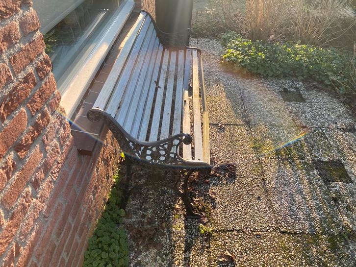 Gratis ophalen tuinbankje, basis is perfect, Tuin en Terras, Tuinbanken, Gebruikt, Metaal, Ophalen