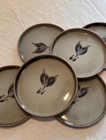 Set vintage Franse zandstenen borden 6 stuks |  beschikbaar voor biedingen