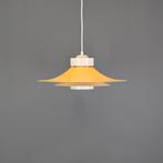 Vintage retro hanglamp in geel - Horn lamp, Huis en Inrichting, Lampen | Hanglampen, Mid century modern, Ophalen of Verzenden