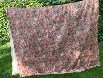 Beddengoed: Luxe dekbed / lekker dikke woonplaid / sprei beschikbaar voor biedingen