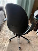 IKEA HATTEFJÄLL Bureaustoel met armleuningen zwart, Ophalen, Zo goed als nieuw, Zwart