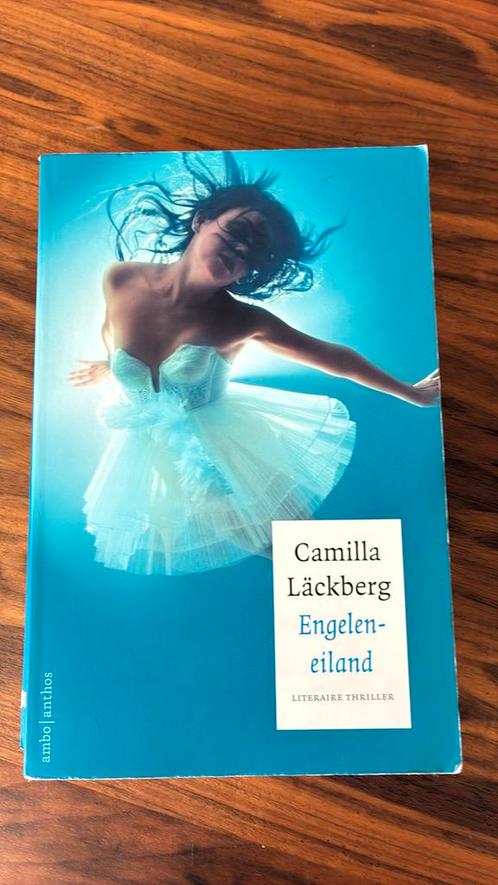 Camilla Läckberg - Engeleneiland, Boeken, Thrillers, Gelezen, Scandinavië, Ophalen of Verzenden