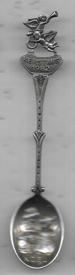 KERSTMIS 19823 PRACHTIG BEWERKT LEPELTJE, Antiek en Kunst, Antiek | Bestek, Verzenden