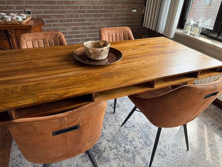 Prachtige eetkamertafel inclusief 4 stoelen in nieuwstaat, Huis en Inrichting, Tafels | Eettafels, Zo goed als nieuw, 50 tot 100 cm