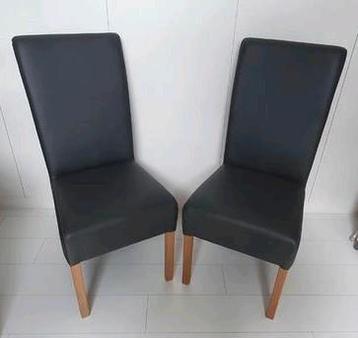 2 eetkamerstoelen | antraciet met houten poten | sierstiksel beschikbaar voor biedingen