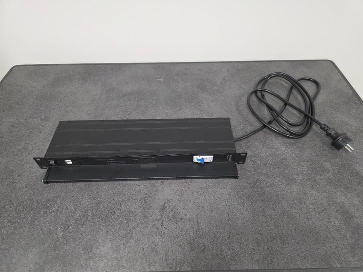 Caymon 19 inch power distribution unit, Muziek en Instrumenten, Licht en Laser, Gebruikt, Ophalen of Verzenden