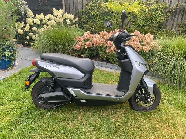 Yadea T9L Elektrische Scooter, Fietsen en Brommers, Scooters | Yamaha, Zo goed als nieuw, Overige modellen, Maximaal 25 km/u, Elektrisch