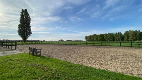 Verhuur van Paardenbak op centrale ligging in Stedendriehoek, Dieren en Toebehoren, Stalling en Weidegang, Toebehoren, 4 paarden of pony's of meer