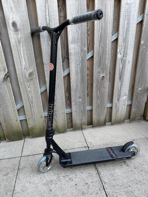 Blunt progidy S8 stuntstep, Fietsen en Brommers, Steps, Gebruikt, Gewone step, Ophalen