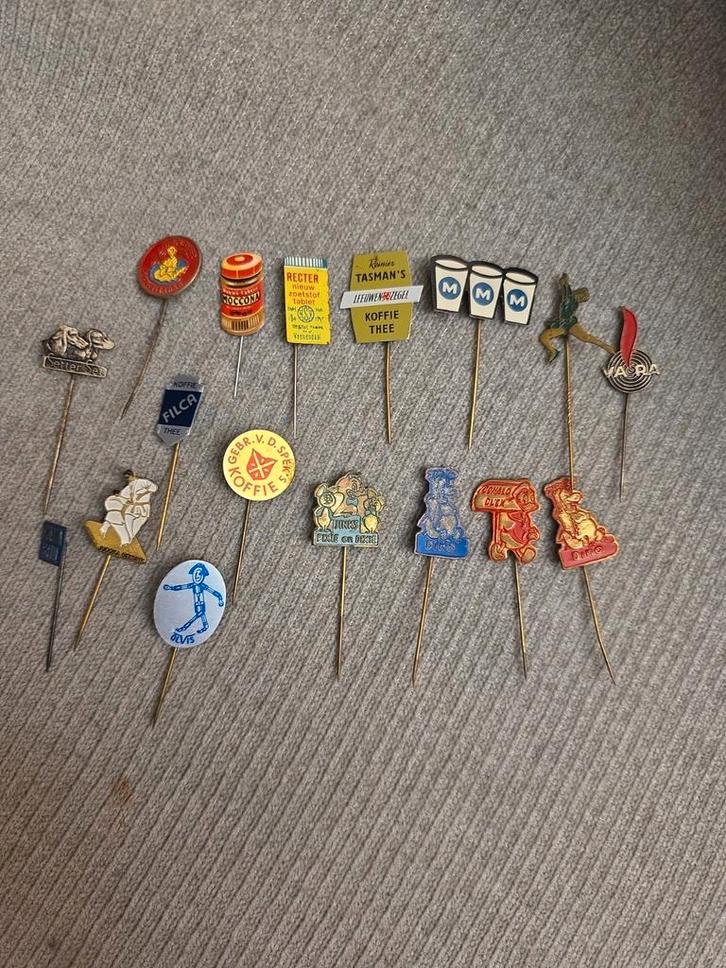 Vintage Reclamepins Koffie/Thee & Disney (17), Verzamelen, Speldjes, Pins en Buttons, Gebruikt, Speldje of Pin, Merk, Verzenden