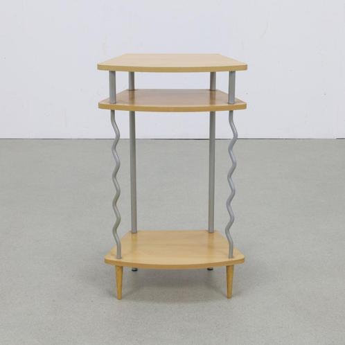 Bijzettafel Postmodern Memphis style, Huis en Inrichting, Tafels | Bijzettafels, Gebruikt, Minder dan 55 cm, Hout, Ophalen