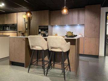 Showr keuken echt eiken hout, composiet blad, kookeiland app beschikbaar voor biedingen