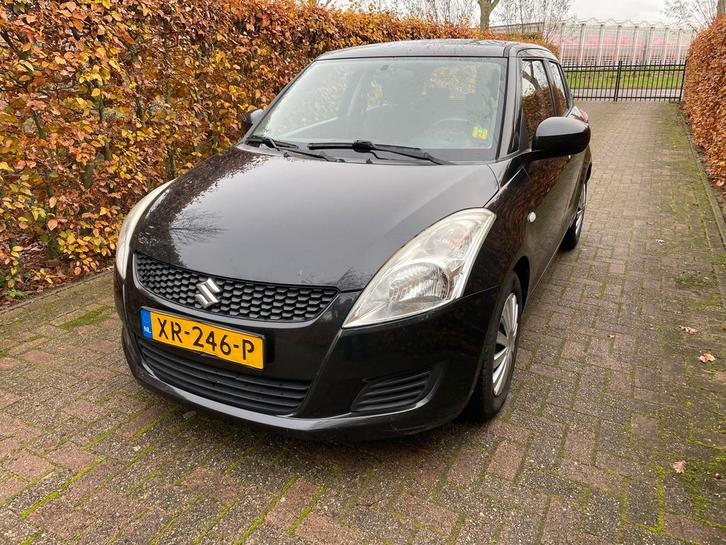 Suzuki Swift 1.2 5-D 2012 zwart - airco - trekhaak - APK, Auto's, Suzuki, Particulier, Swift, ABS, Airbags, Airconditioning, Elektrische buitenspiegels