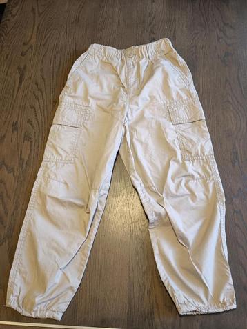Broek Uniqlo voor 7 - 8 jaar oud   beschikbaar voor biedingen