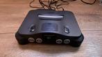 Nintendo 64 met twee controlers, kabels en 4 spellen, Spelcomputers en Games, Spelcomputers | Nintendo 64, Ophalen, Gebruikt, Met 2 controllers
