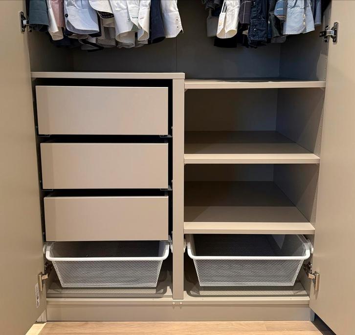 IKEA KOMPLEMENT kastinrichting PAX kast - kleur grijsbeige, Huis en Inrichting, Kasten | Kledingkasten, Zo goed als nieuw, 200 cm of meer