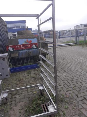 Worstrek rvst 107x95x192 cm 7x18 stokken  beschikbaar voor biedingen
