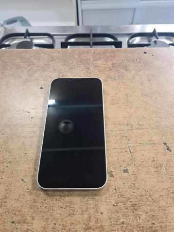  iPhone 13 - 128 GB - Wit beschikbaar voor biedingen