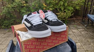 Nieuw! Vans Knu Skool – Maat 40 – Ongebruikt in de doos beschikbaar voor biedingen