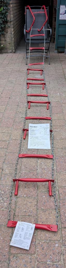 First Alert Vlucht/Brandladder 14 treden voor 2 verdiepingen beschikbaar voor biedingen
