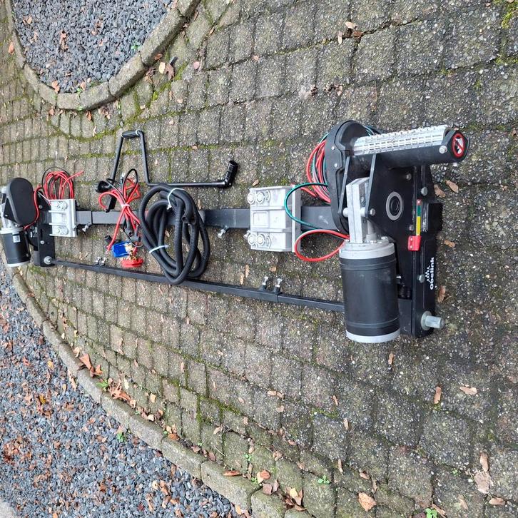 Bijna nieuwe mover geheel klompeet  met afstandsbediening, Caravans en Kamperen, Caravan accessoires, Zo goed als nieuw, Ophalen of Verzenden