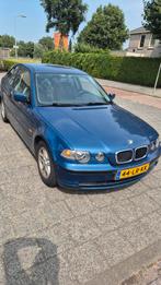 Blauwe bmw 316Ti compact uit 2003, Zwart, 4 cilinders, Blauw, Handgeschakeld