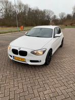 BMW 1-Serie (e87) 116I 100KW 5DR Aut8 2011 Wit, Auto's, Te koop, Geïmporteerd, 5 stoelen, Benzine