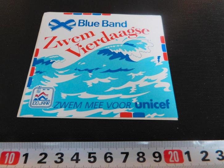 sticker KNZB 100 jaar zwemmen unicef blue band vierdaagse, Verzamelen, Stickers, Zo goed als nieuw, Ophalen