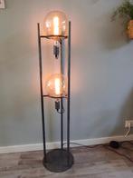 Industriële vintage lamp. Dimbaar is 150 hoog., Huis en Inrichting, Lampen | Vloerlampen, Ophalen, Zo goed als nieuw, 150 tot 200 cm