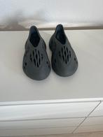 Yeezy foam, Ophalen of Verzenden, Zo goed als nieuw, Zwart, Sneakers of Gympen