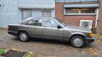 Mercedes W124 200d 1985 Wegenbelastingvrij APK 2027, Auto's, 74 pk, 4 cilinders, Grijs, Particulier