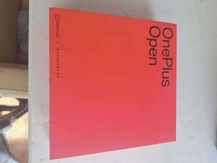 One plus foldable open telefoon + airpods, Telecommunicatie, Mobiele telefoons | Overige merken, Nieuw, Zonder abonnement, Overige modellen