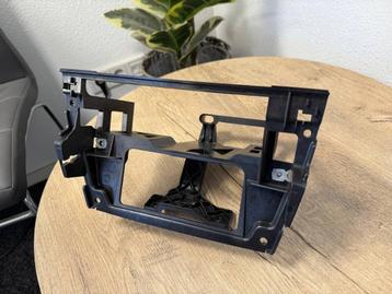 OEM BMW E90 t/m E93 E87 E88 Radio Frame / Instrumentendrager beschikbaar voor biedingen