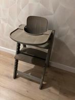 Kidsmill UP! Kinderstoel Grey wash met babyset en eetblad, Ophalen, Gebruikt, Meegroeistoel