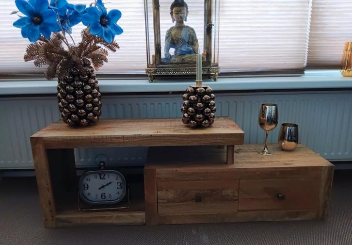 Mooi bij zet kast / TV kast met laden, Huis en Inrichting, Kasten | Televisiemeubels, Minder dan 100 cm, 100 tot 150 cm, 25 tot 50 cm