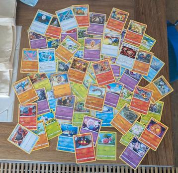 50 Pokemon Cards / Pokemonkaarten 2019-2022 beschikbaar voor biedingen
