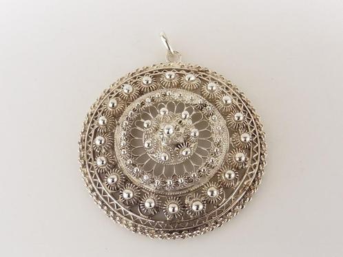 Zilveren hanger Zeeuws                                   Z10, Sieraden, Tassen en Uiterlijk, Kettinghangers, Gebruikt, Zilver
