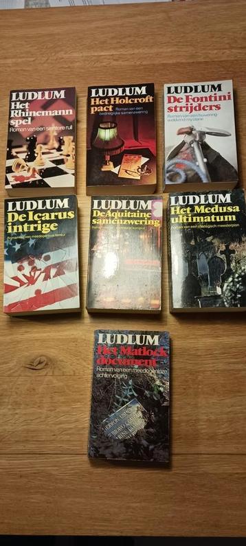 Ludlum Boeken Serie (7 stuks) - Keurige Staat! beschikbaar voor biedingen