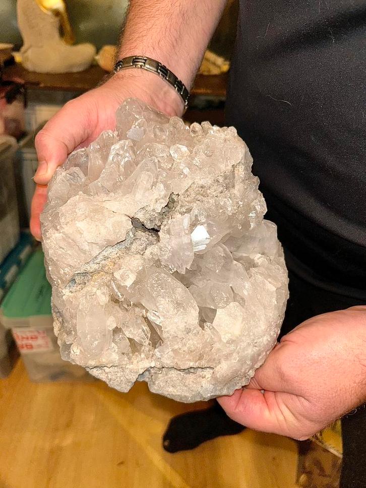 Mega Bergkristal Cluster! Prachtig!, Verzamelen, Mineralen en Fossielen, Mineraal, Ophalen