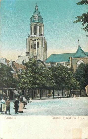 (377-652-003) Arnhem Groote Markt en Kerk beschikbaar voor biedingen