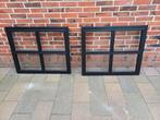 2x houten kozijnen schuur zwart, Doe-het-zelf en Verbouw, Ophalen, Gebruikt, Raamkozijn, Inclusief glas
