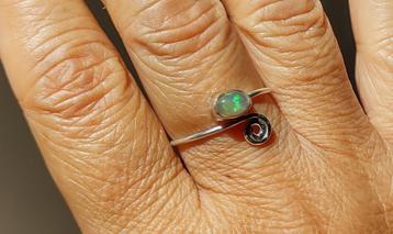 zilveren ring met natuurlijke Opaal steen zilver 925 beschikbaar voor biedingen