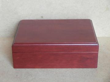 Sigarenkistje humidor sigaar kistje doosje sigarenkist hout beschikbaar voor biedingen