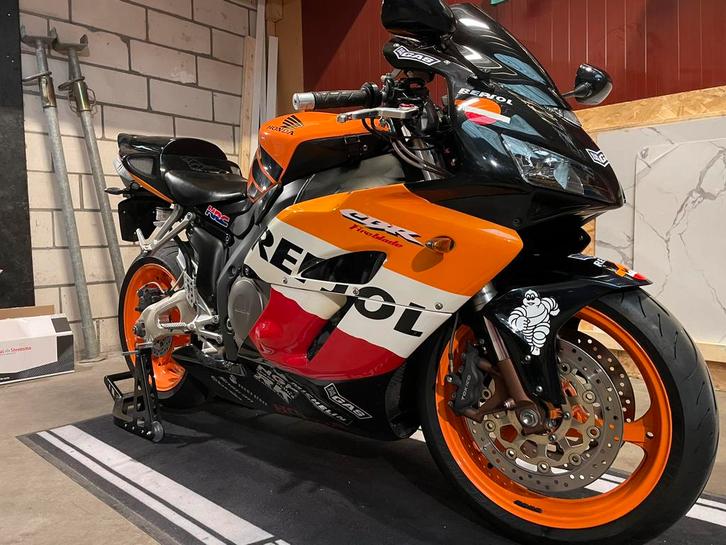 Honda CBR1000RR Fireblade Repsol SC57, Motoren, Motoren | Honda, Particulier, Super Sport, meer dan 35 kW, 4 cilinders, Motorrijbewijs A
