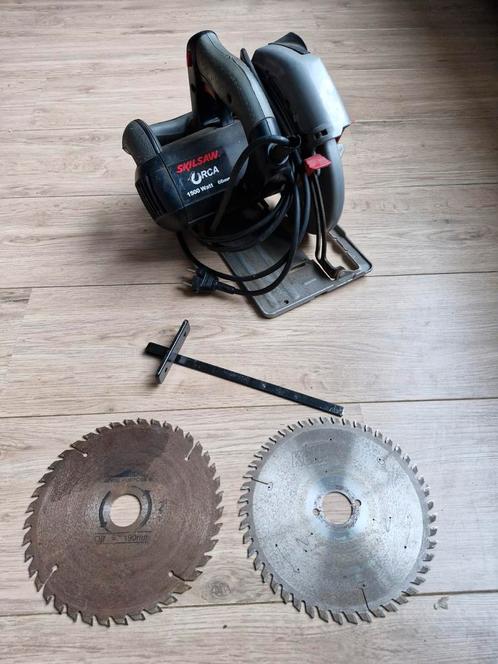Skil Handcirkelzaag 1500watt 230V met 3 zaagbladen 190mm, Doe-het-zelf en Verbouw, Gereedschap | Zaagmachines, Gebruikt, Cirkelzaag