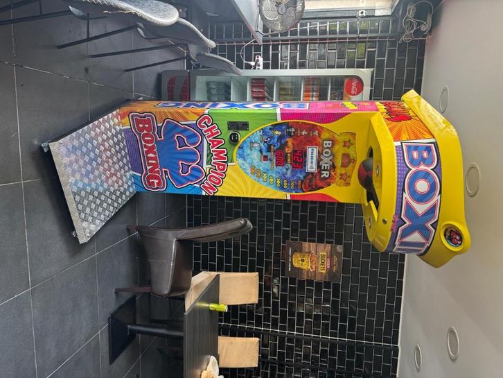 Boksautomaat boksbal nieuw verschillende kleuren, Verzamelen, Automaten | Overige, Nieuw, Ophalen